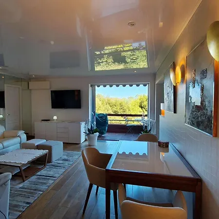 Toit-terrasse D'exception Avec Vue A Deux Pas A Pied De St Tropez Apartment *